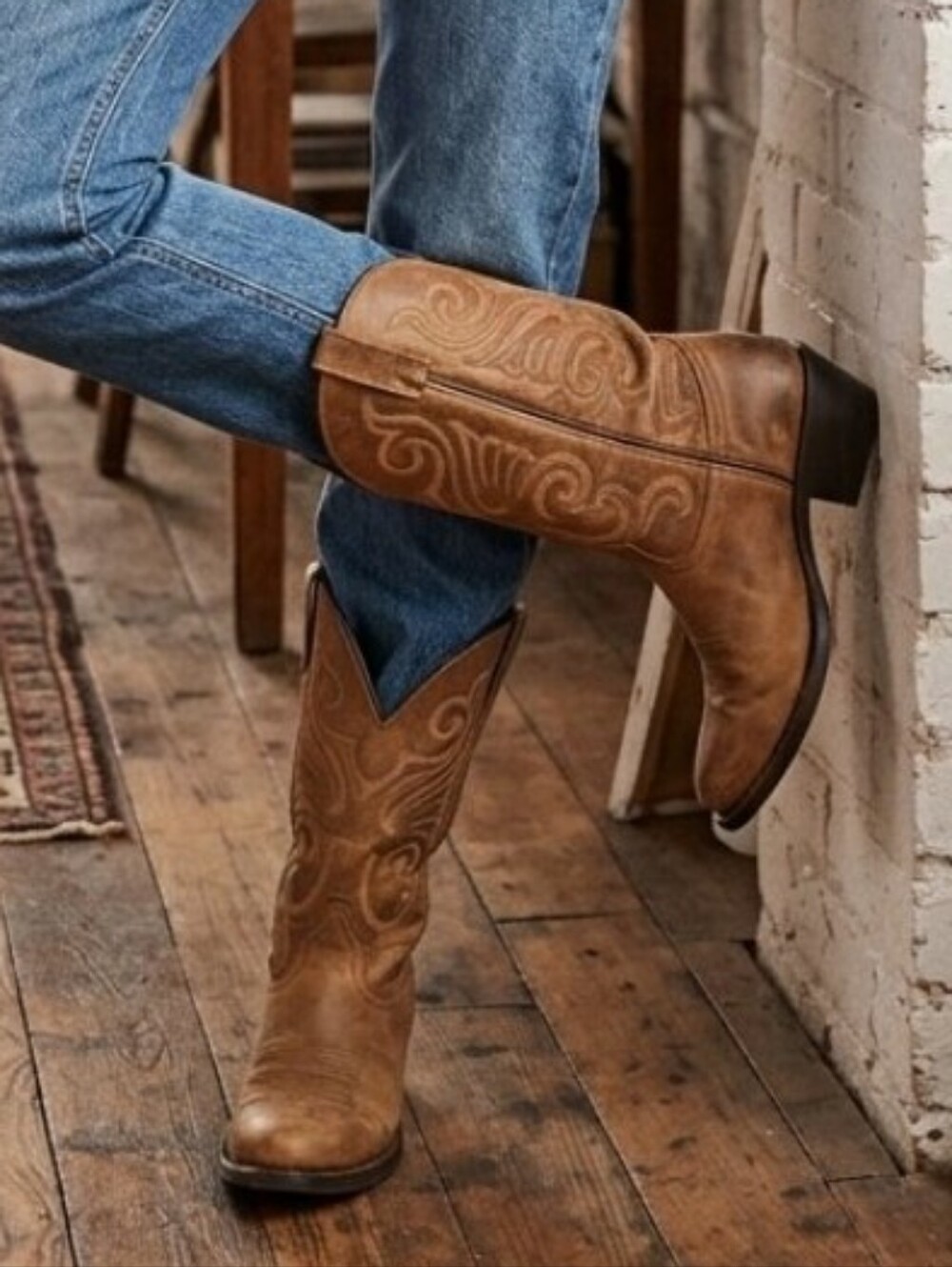 LAREDO Brown Western LEATHERN Cowboy Boots - Classic Pull-On Style